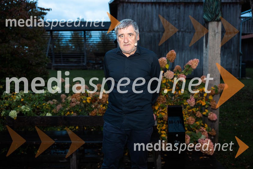  Marko Radmilovič, radijec, kolumnist, režiserIskrivo v živo: Marko Radmilovič in Darja Goznik