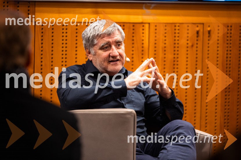  Marko Radmilovič, radijec, kolumnist, režiserIskrivo v živo: Marko Radmilovič in Darja Goznik