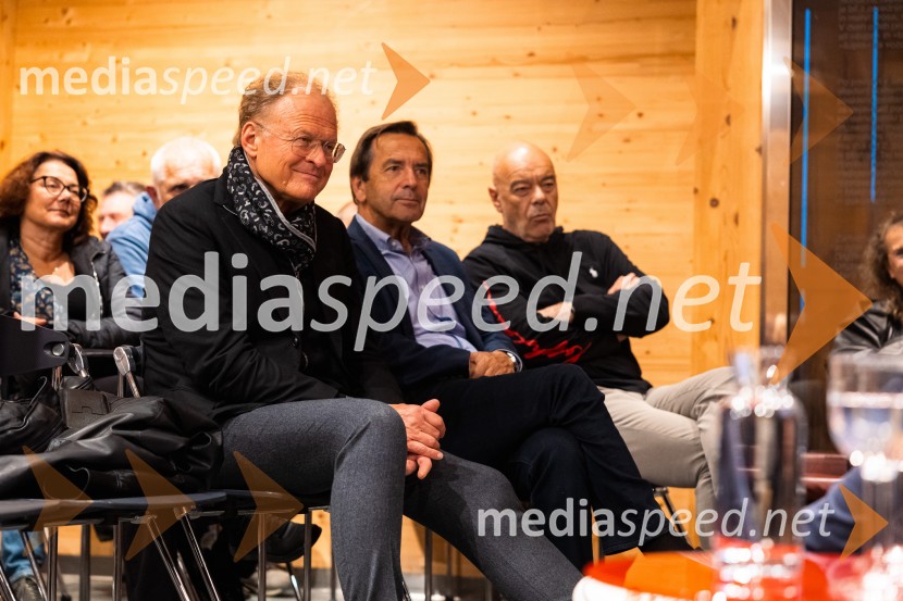  Janez  Škrabec, direktor Riko d.o.o.;  Boris Voje, Studio Zodiac;  ... Iskrivo v živo: Marko Radmilovič in Darja Goznik