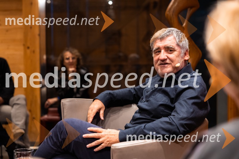  Marko Radmilovič, radijec, kolumnist, režiserIskrivo v živo: Marko Radmilovič in Darja Goznik