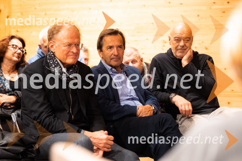  Janez  Škrabec, direktor Riko d.o.o.;  Boris Voje, Studio Zodiac;  ... Iskrivo v živo: Marko Radmilovič in Darja Goznik