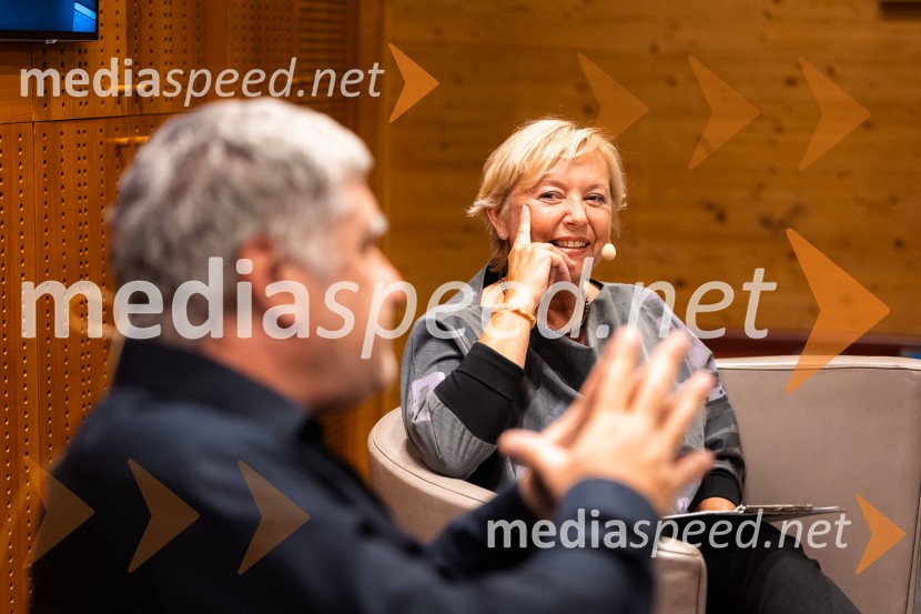  Darja  Groznik, odgovorna urednica 1. programa Radia Slovenija, predsednica ZPMSIskrivo v živo: Marko Radmilovič in Darja Goznik