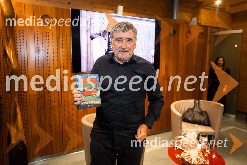  Marko Radmilovič, radijec, kolumnist, režiserIskrivo v živo: Marko Radmilovič in Darja Goznik