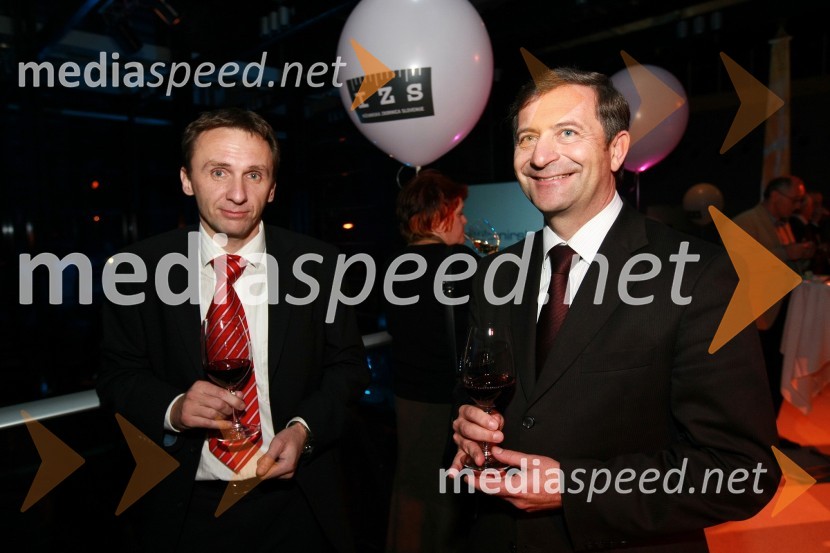 ... in Karl Viktor Erjavec, minister za okolje in prostor RSInženirska zbornica Slovenije, Podelitev nagrad za inovativnost 2009