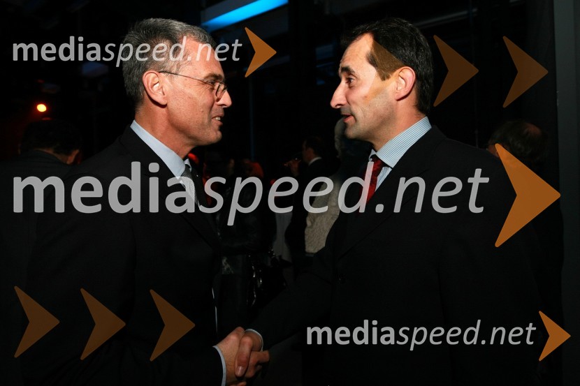 Črtomir Remec, predsednik Inženirske zbornice Slovenije (IZS) in mag. Janez Kopač, generalni direktor Direktorata za energijo, Ministrstvo za gospodarstvo Republike SlovenijeInženirska zbornica Slovenije, Podelitev nagrad za inovativnost 2009