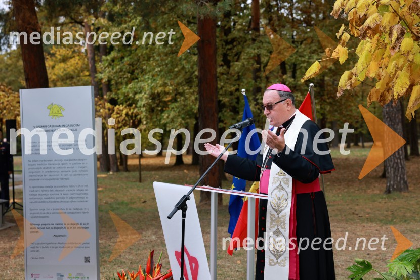 Slovesno odkritje spominsko-informativne table v spomin gasilcem, Pokopališče Dobrava