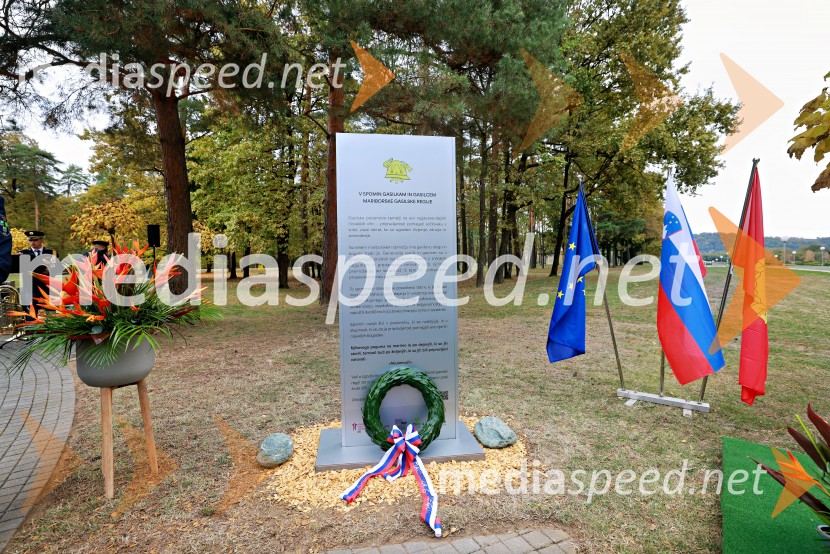 Slovesno odkritje spominsko-informativne table v spomin gasilcem, Pokopališče Dobrava