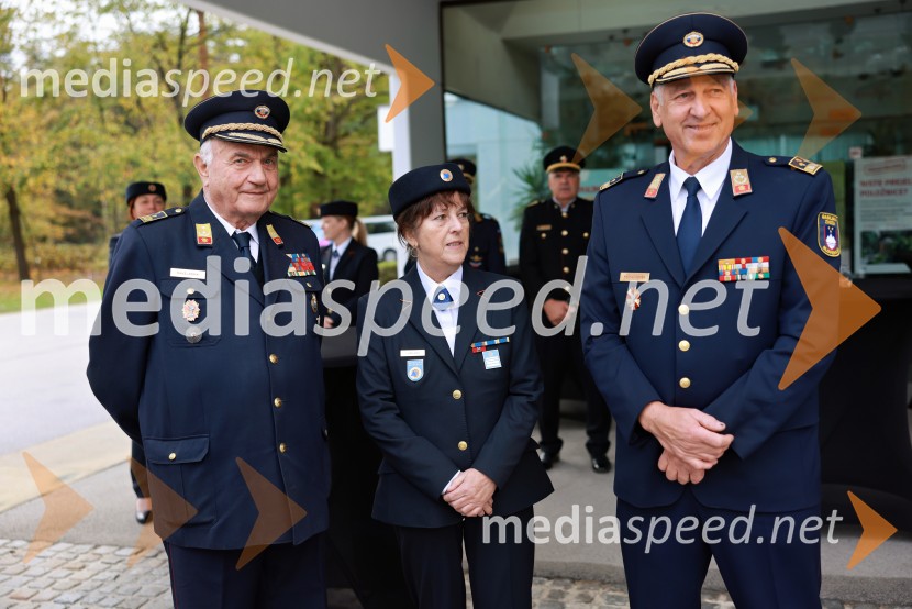 Slovesno odkritje spominsko-informativne table v spomin gasilcem, Pokopališče Dobrava