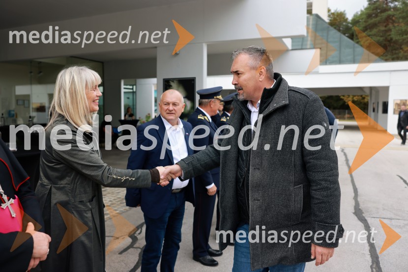 Slovesno odkritje spominsko-informativne table v spomin gasilcem, Pokopališče Dobrava