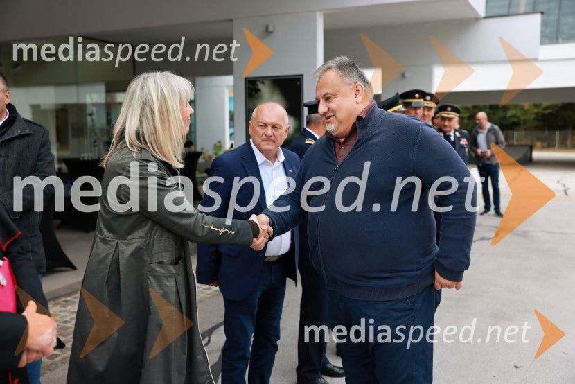 Slovesno odkritje spominsko-informativne table v spomin gasilcem, Pokopališče Dobrava