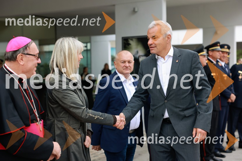 Slovesno odkritje spominsko-informativne table v spomin gasilcem, Pokopališče Dobrava