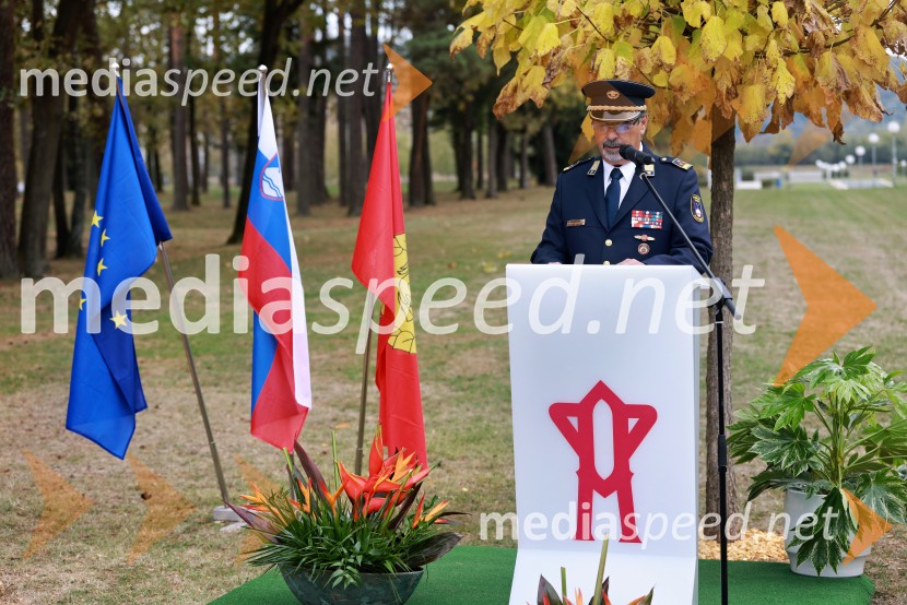 Slovesno odkritje spominsko-informativne table v spomin gasilcem, Pokopališče Dobrava