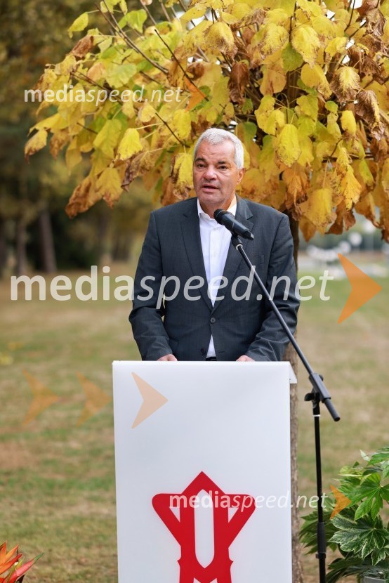 Slovesno odkritje spominsko-informativne table v spomin gasilcem, Pokopališče Dobrava
