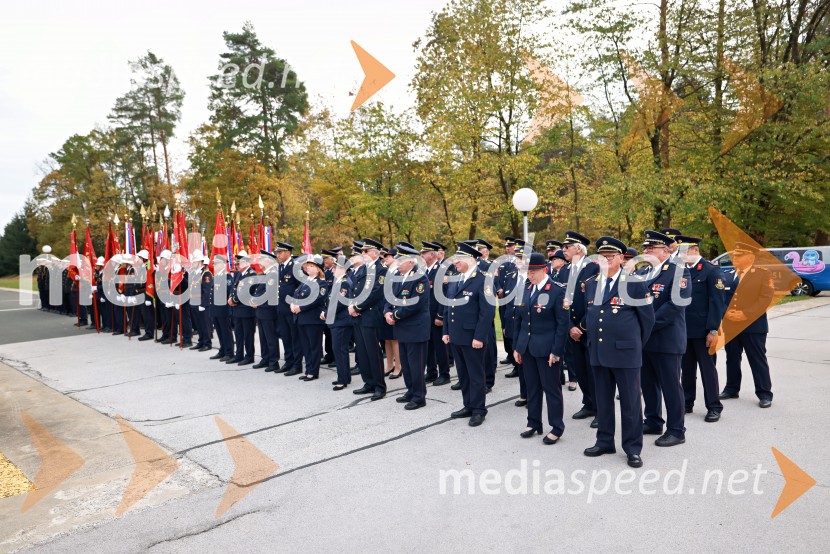 Slovesno odkritje spominsko-informativne table v spomin gasilcem, Pokopališče Dobrava