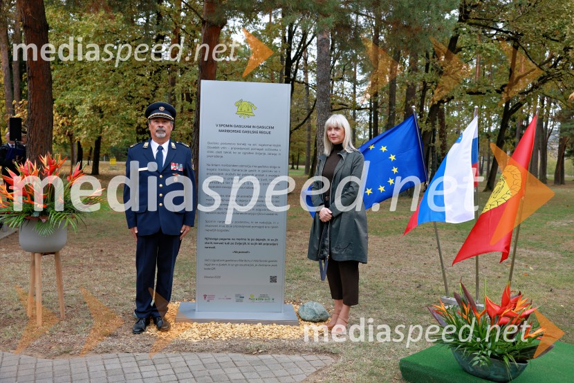 Slovesno odkritje spominsko-informativne table v spomin gasilcem, Pokopališče Dobrava