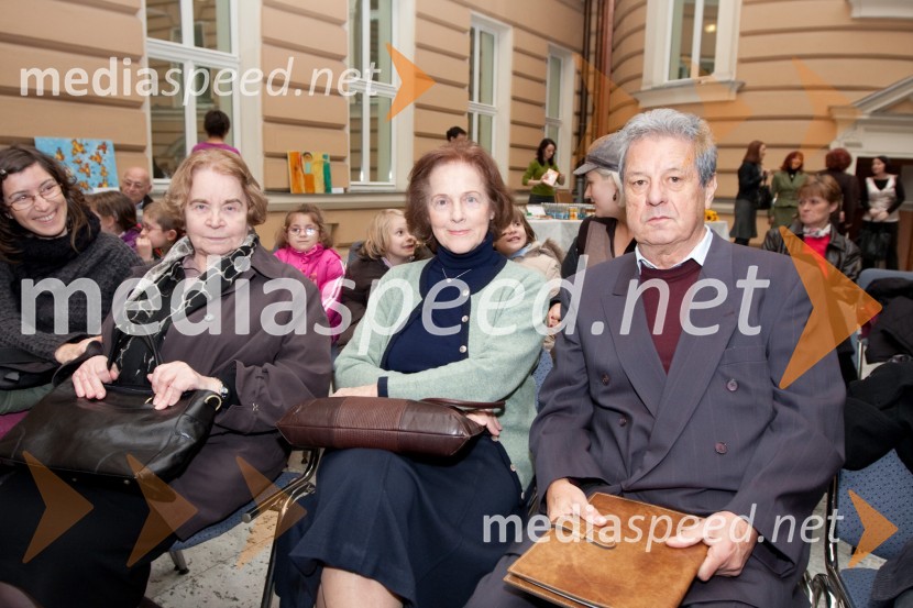 Ančka Godec Gošnik, ilustratorka, Marjanca Jemec Božič, ilustratorka in Ernest Krnaič-Enči, ilustratorOdprtje razstave UNICEF-ovih voščilnic
