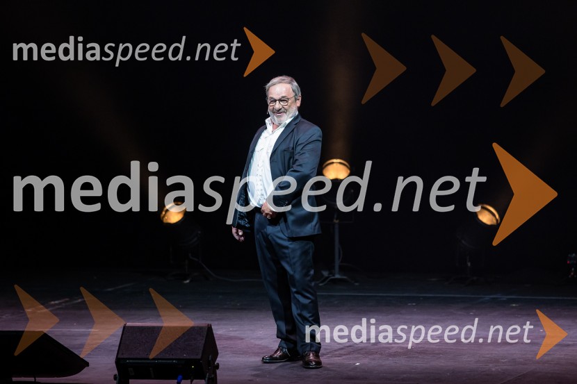 Bojan Emeršič, Vid Valič in Tilen Artač združili moči na Standup velešovu