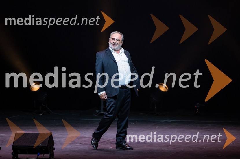 Bojan Emeršič, Vid Valič in Tilen Artač združili moči na Standup velešovu