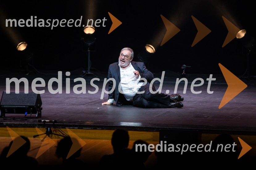 Bojan Emeršič, Vid Valič in Tilen Artač združili moči na Standup velešovu