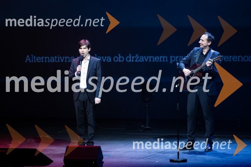 Bojan Emeršič, Vid Valič in Tilen Artač združili moči na Standup velešovu
