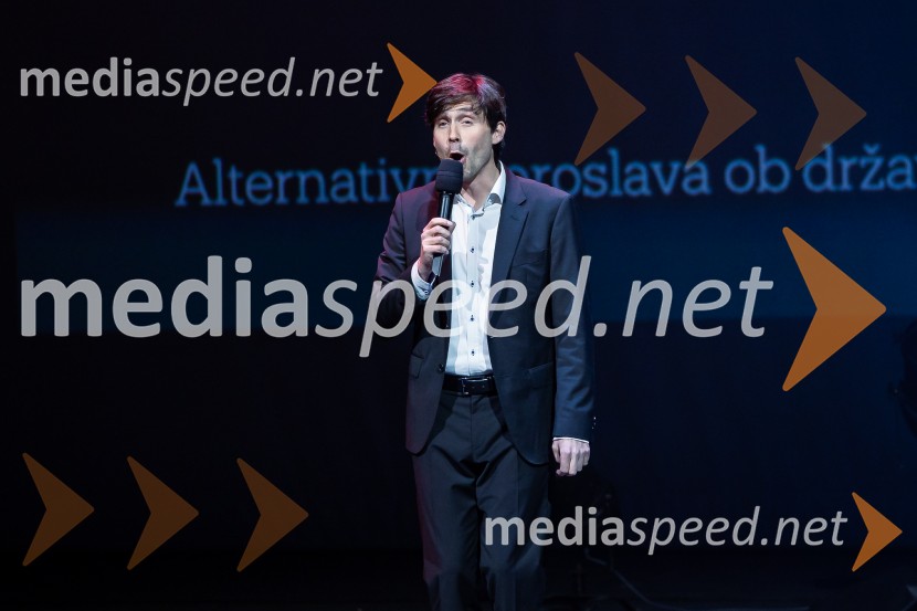 Bojan Emeršič, Vid Valič in Tilen Artač združili moči na Standup velešovu