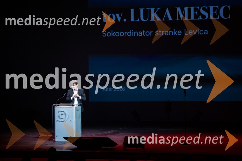 Bojan Emeršič, Vid Valič in Tilen Artač združili moči na Standup velešovu