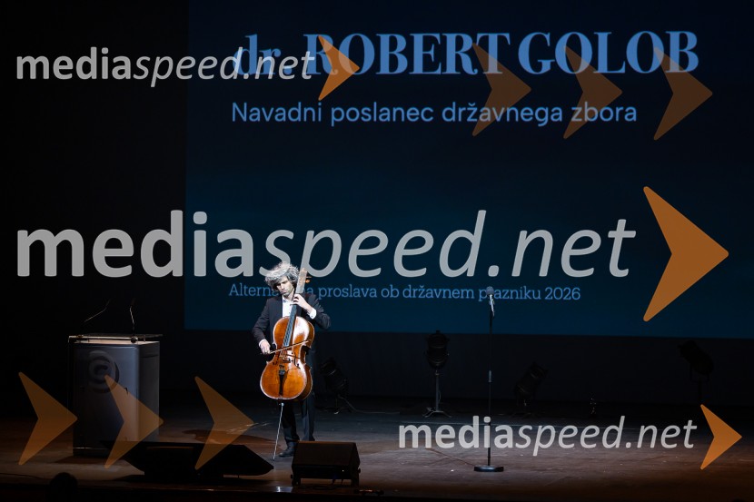Bojan Emeršič, Vid Valič in Tilen Artač združili moči na Standup velešovu