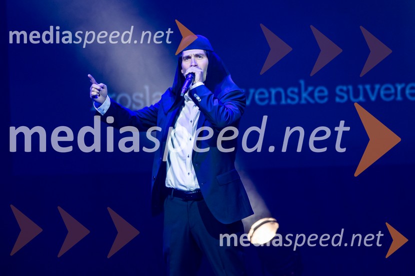 Bojan Emeršič, Vid Valič in Tilen Artač združili moči na Standup velešovu