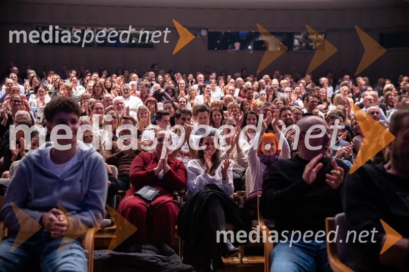 Bojan Emeršič, Vid Valič in Tilen Artač združili moči na Standup velešovu