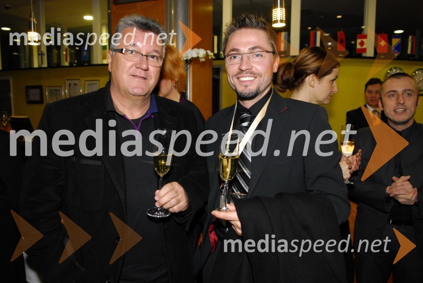 Alojz Hudarin, vodja Turistično-informacijskega in promocijskega centra Velenje in mag. Emil Juvan, Fakulteta za turistične študije Portorož Univerze na PrimorskemOkusiti Slovenijo