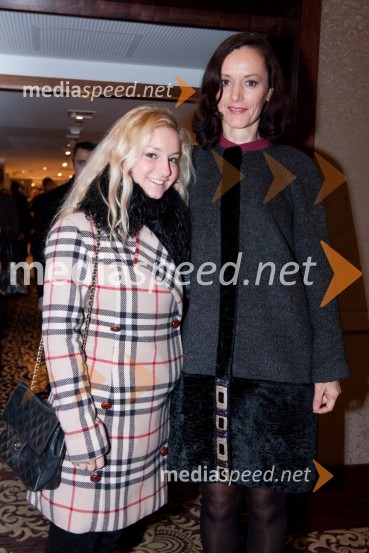 Mag. Mateja Gaber in hčerka HanaTrend, podelitev nagrad