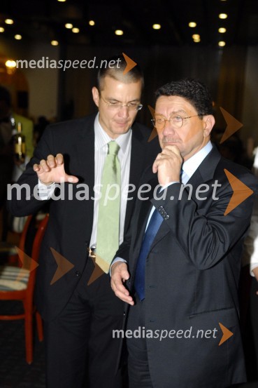 Dimitrij Piciga, direktor Slovenske turistične organizacije in dr. Taleb Rifai, generalni sekretar Svetovne turistične organizacijeOkusiti Slovenijo