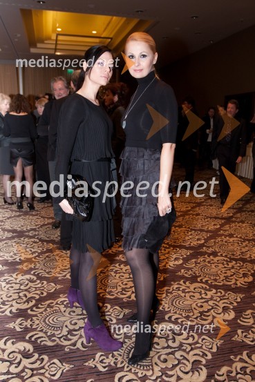 Saša Prelesnik, fotografinja in Karmen Stavec, pevkaTrend, podelitev nagrad