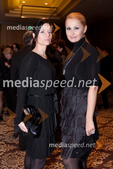 Saša Prelesnik, fotografinja in Karmen Stavec, pevkaTrend, podelitev nagrad