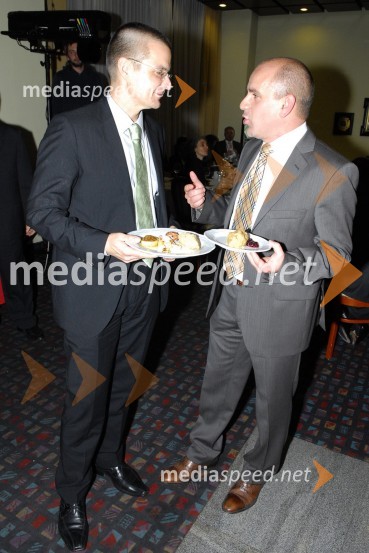 Dimitrij Piciga, direktor Slovenske turistične organizacije in Marjan Hribar, direktor Direktorata za turizem pri Ministrstvu za gospodarstvoOkusiti Slovenijo