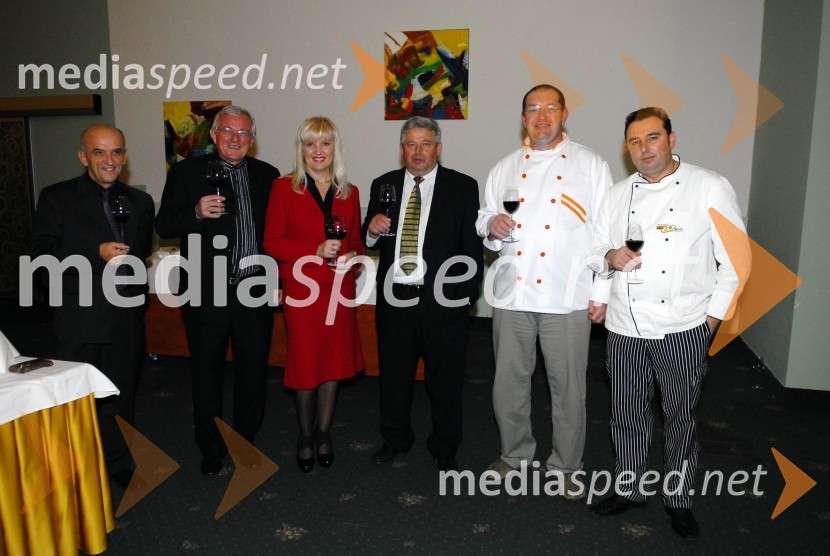 Boris Vrhovec, direktor podjetja Auditoria, Drago Bulc, novinar, Olga Belec, direktorica gostinstva Lovenjak, Franci Jezeršek, Hiša kulinarike Jezeršek, Aleksander Topolšek, gostinstvo Šavel in Marjan Vidovič, gostinstvo Črni baronOkusiti Slovenijo