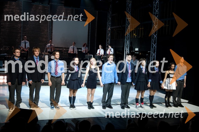 Pomladno prebujenje, poklonPomladno prebujenje, premiera mjuzikla v MGL