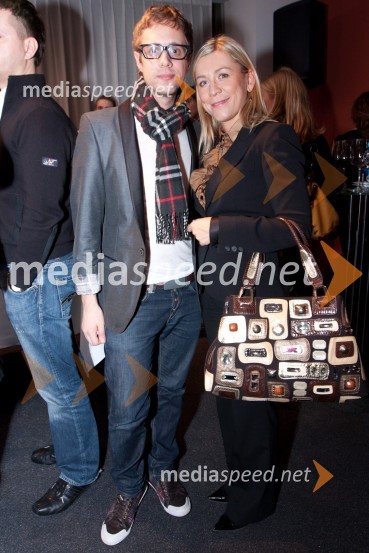 Aljoša Krošlin Grlj, modni urednik revije Mens Health in Mojca Briščik, vodja blagovnice MaxiPomladno prebujenje, premiera mjuzikla v MGL