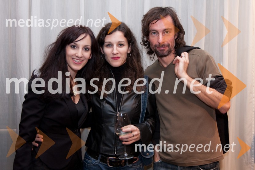 	 	Laura Zafred, igralka, Katarina Jericijo, violončelistka in Uroš Rakovec, glasbenikPomladno prebujenje, premiera mjuzikla v MGL