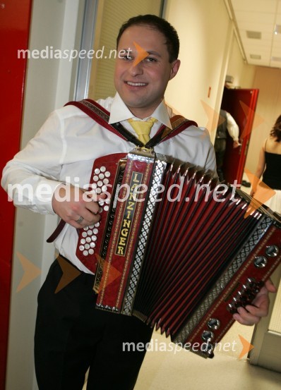 Boštjan Konečnik, harmonikarSlovenska polka in valček