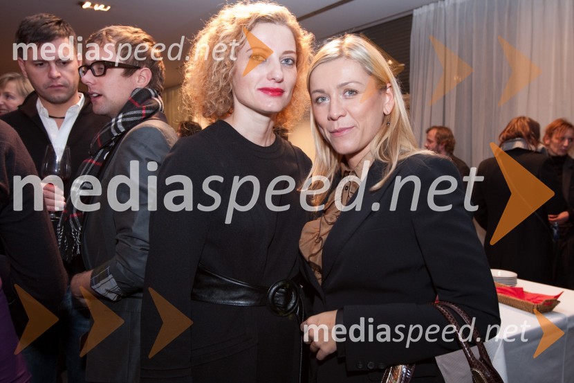 Hermina Kovačič, urednica Diners Magazine in Mojca Briščik, vodja blagovnice MaxiPomladno prebujenje, premiera mjuzikla v MGL