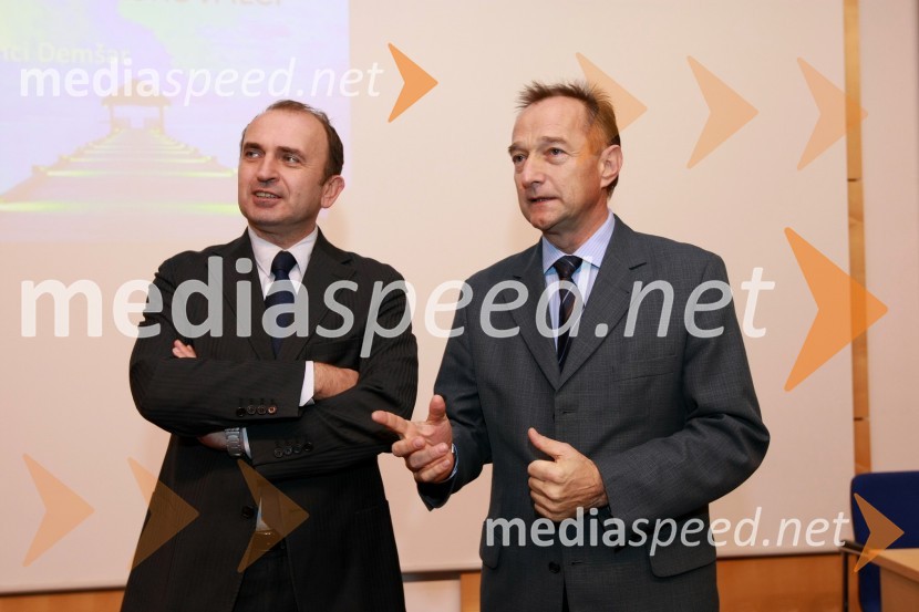 Dr. Franci Demšar, direktor Javne agencije za raziskovalno dejavnost Republike Slovenije (ARSS) in prof. dr. Franci Čuš, predsednik Upravnega odbora Društva univerzitetnih profesorjev MariborUniverza v Mariboru, okrogla miza o raziskovalnih projektih