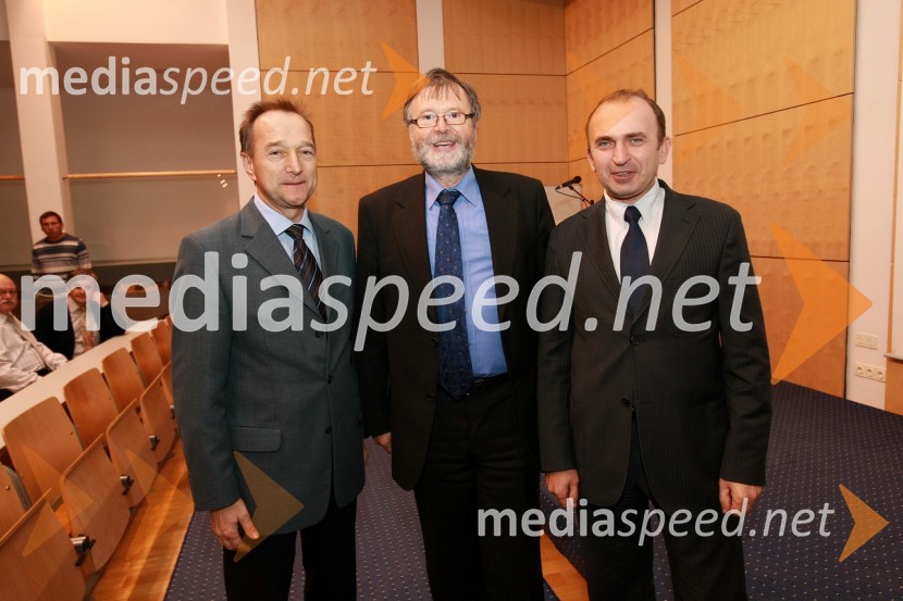 Prof. dr. Franci Čuš, predsednik Upravnega odbora Društva univerzitetnih profesorjev Maribor, prof. dr. Ivan Rozman, rektor Univerze v Mariboru in dr. Franci Demšar, direktor Javne agencije za raziskovalno dejavnost Republike Slovenije (ARSS)Univerza v Mariboru, okrogla miza o raziskovalnih projektih
