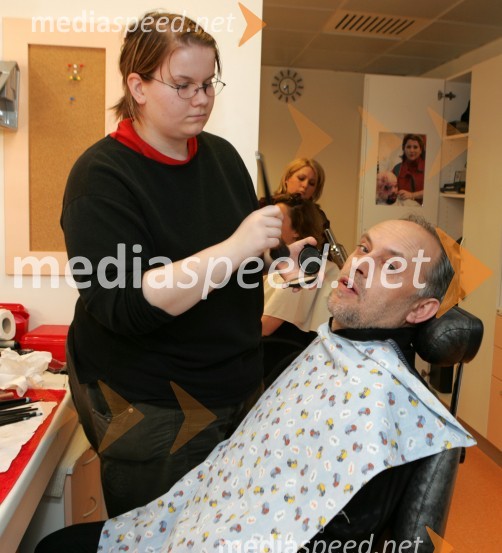 Feri Lainšček, pisatelj ter član strokovne žirije in maskerkaSlovenska polka in valček