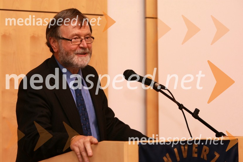 Prof. dr. Ivan Rozman, rektor Univerze v MariboruUniverza v Mariboru, okrogla miza o raziskovalnih projektih