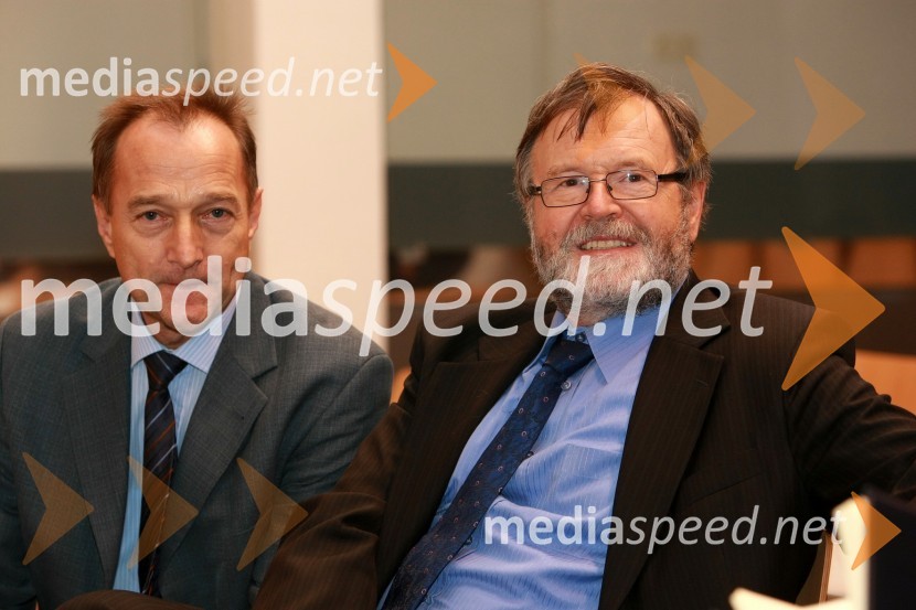 Prof. dr. Franci Čuš, predsednik Upravnega odbora Društva univerzitetnih profesorjev Maribor in prof. dr. Ivan Rozman, rektor Univerze v MariboruUniverza v Mariboru, okrogla miza o raziskovalnih projektih