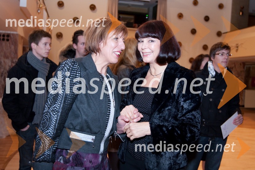 Vika Potočnik, nekdanja ljubljanska županja in Nina Gazibara, nekdanja manekenkaI know you want me-young fresh creative, modna revija