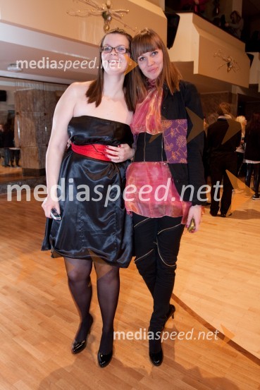 Simona Čefarin in Tanja Sluga, organizatorki dogodkaI know you want me-young fresh creative, modna revija