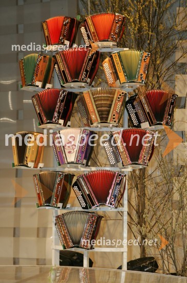 HarmonikeSlovenska polka in valček