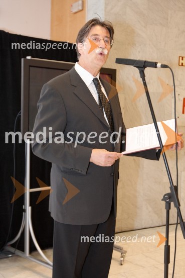 Jožko Čuk, v.d. direktorja Slovenskega narodnega gledališča (SNG) Nova GoricaKaj je resnica, premiera predstave v SNG Nova Gorica
